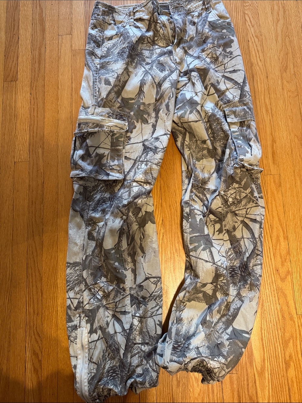 Women’s tan Camouflage Cargo Pants -